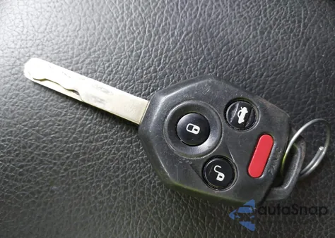 2013 Subaru Outback 2.5I z USA, uszkodzony, nr VIN 4S4BRBAC0D3284717